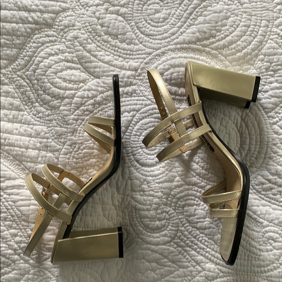 NINE WEST Shoes - Picture 2 of 4